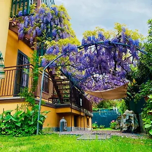 Guest house Welcome Traveller Divine Cecile, Garda (Verona)
